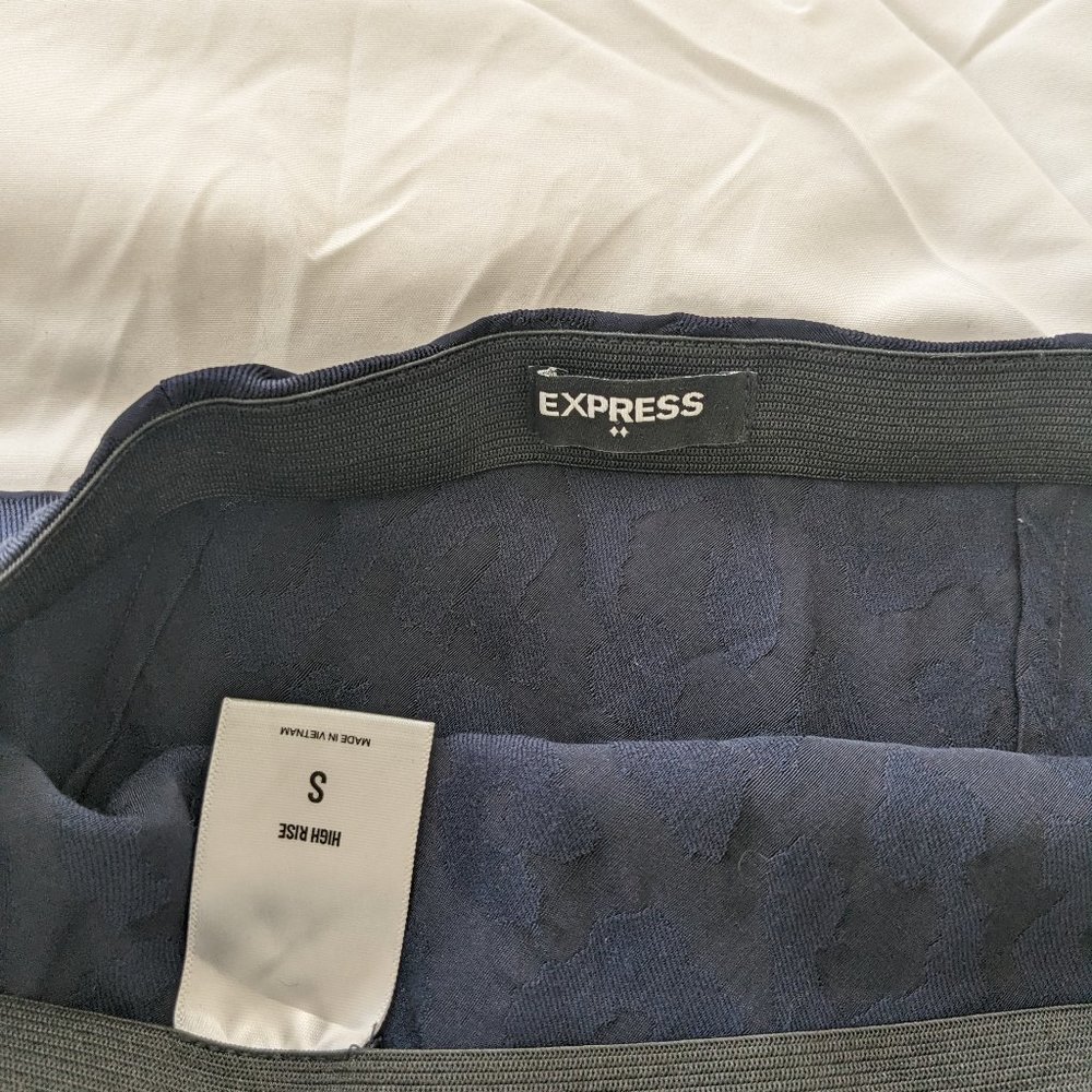 Express satin midi skirt navy cheetah size small